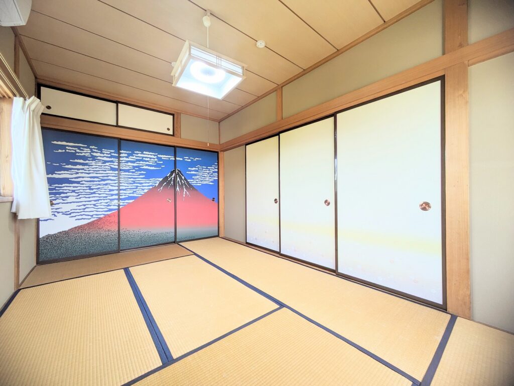 一戸建コテージ　2階和室から見た富士山